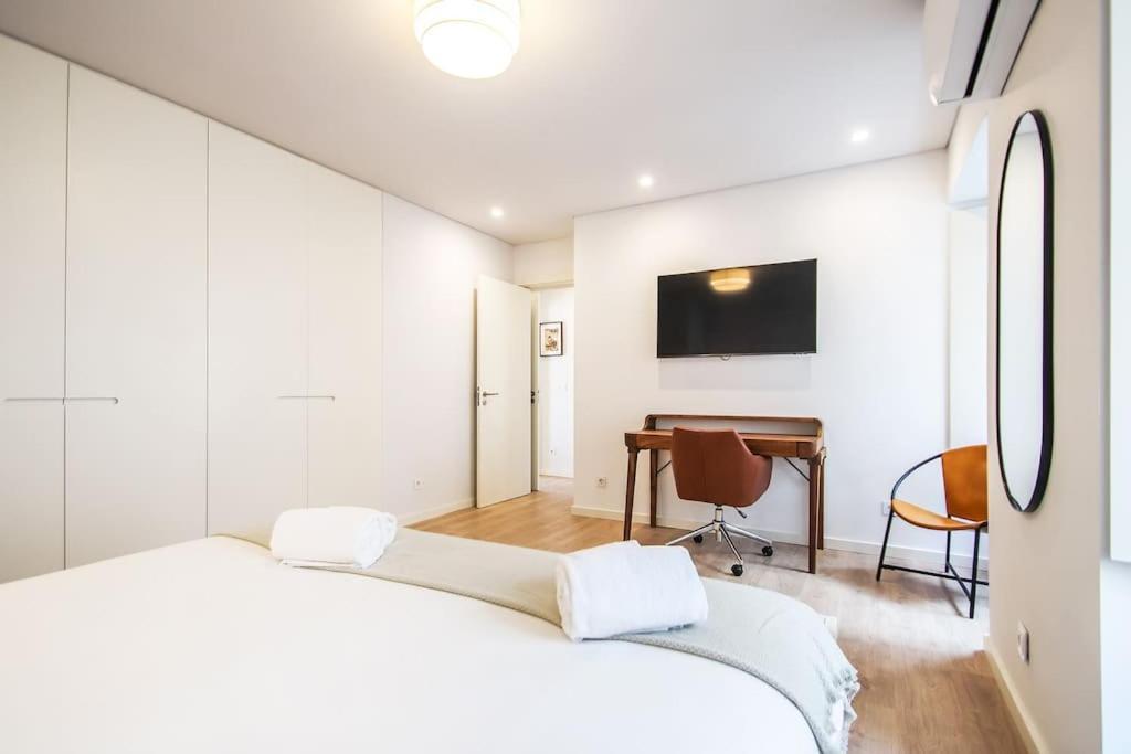 Outstanding Liberdade Spacious 2 Bedroom W Ac Lissabon